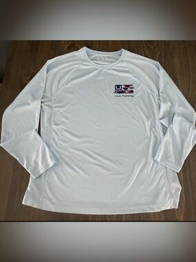 HUK Fishing Women’s Large Light Blue SPF Long Sleeve Shirt